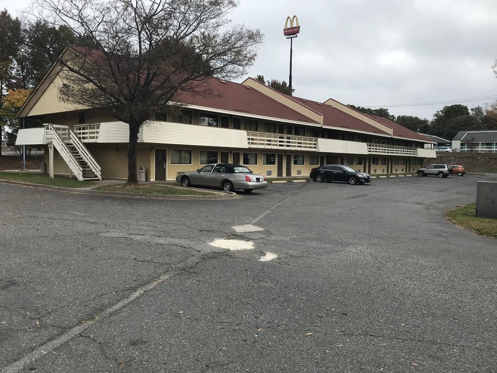 Royal Inn 샬럿 외부 사진